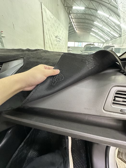 Накидка на панель Cobalt