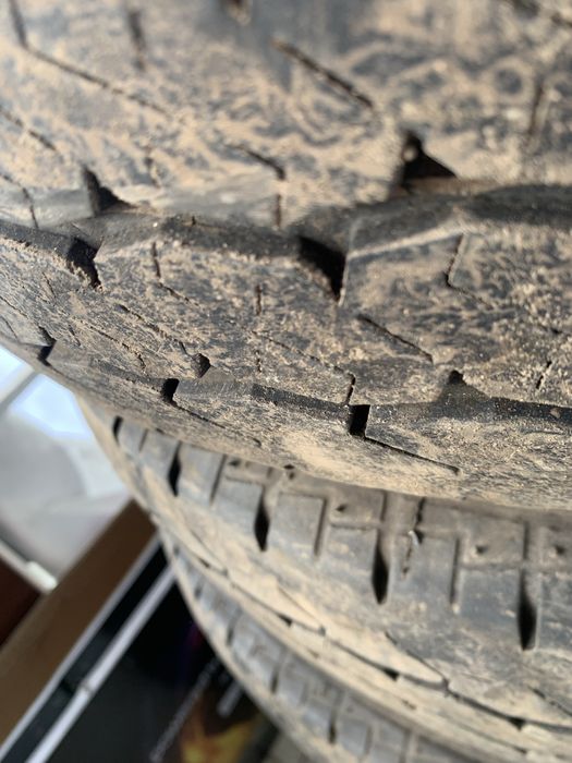 Продам резину на газель С 16