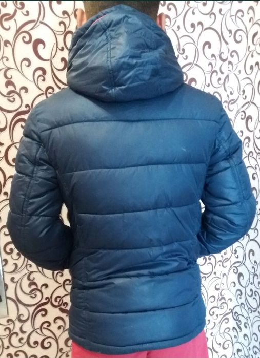 Продам куртку на мальчика