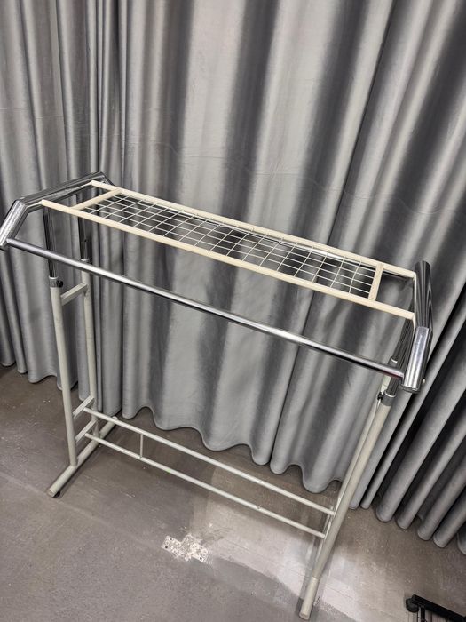 Продам стойки для одежды