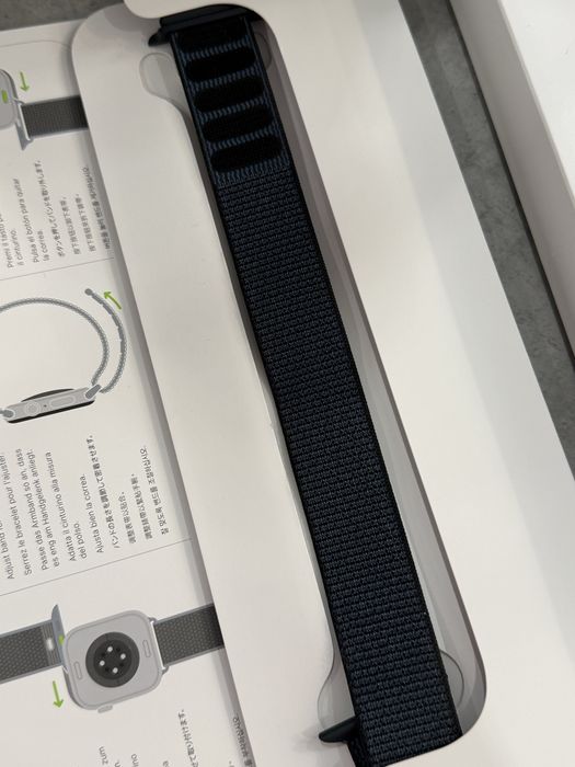 Продавам Apple Watch Series 10 (46 mm), цвят Jet Black + 2 години гаранция