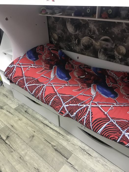 Кровать двухъяростная