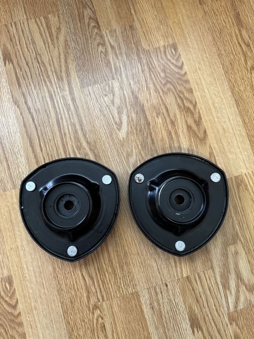 Тампони на макверсон Сузуки Кизаши