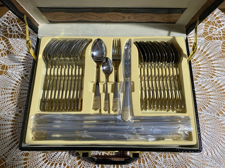 Прибори за хранене. 72 части