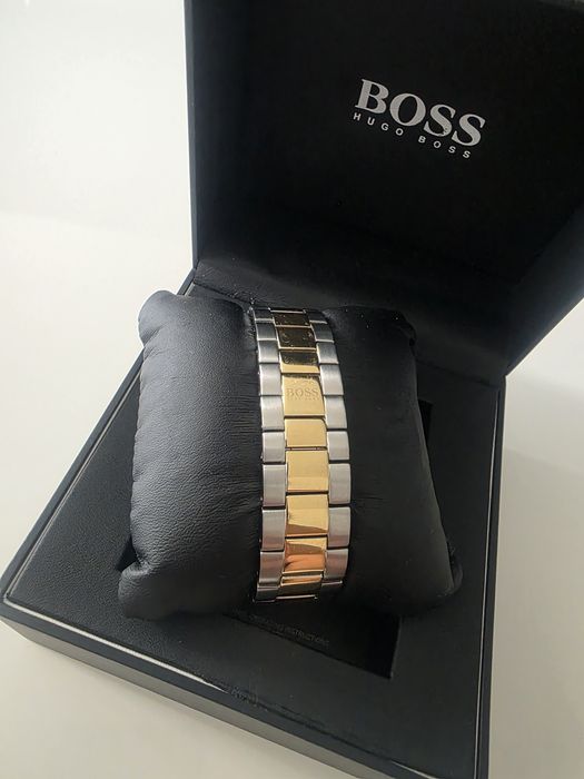 Ceas Barbati Hugo Boss Cumparat din Londra am si Bonul de la Hugo Boss