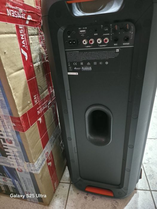Boxa JBl Partybox 200