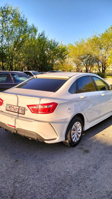Срочно продаю LADA VESTA 2017г