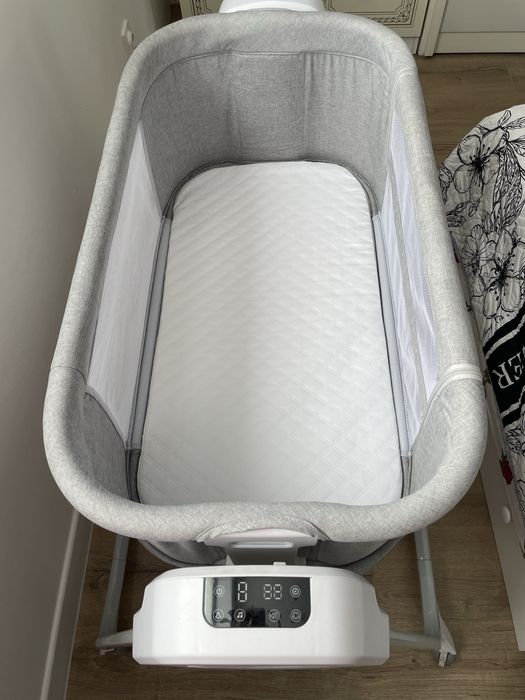 Продам шезлонг новый