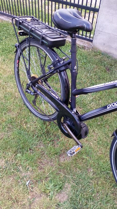 Vând bicicleta electrica prophete navigator 3.0 aproape nouă are 174 de Km parcurși in stare perfecta de funcționare