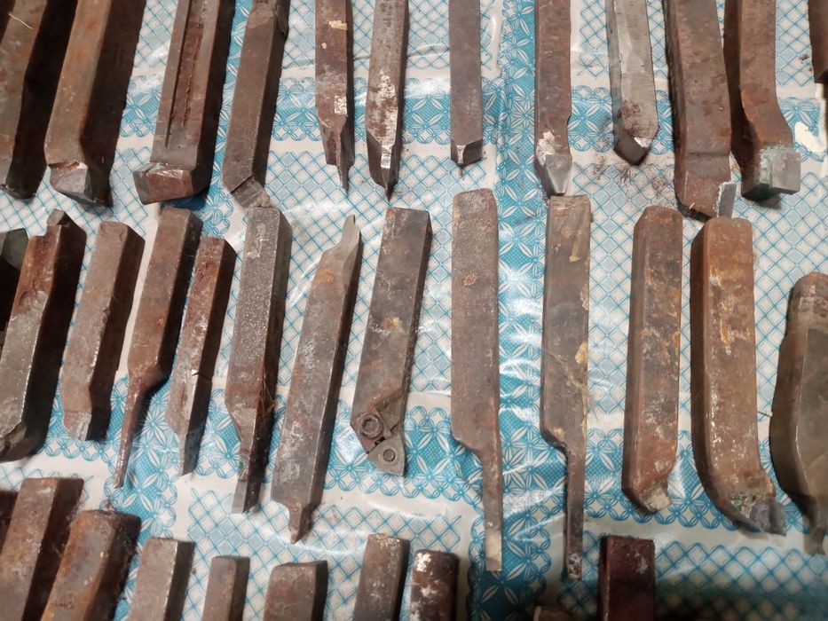 Резцы токарные б/у