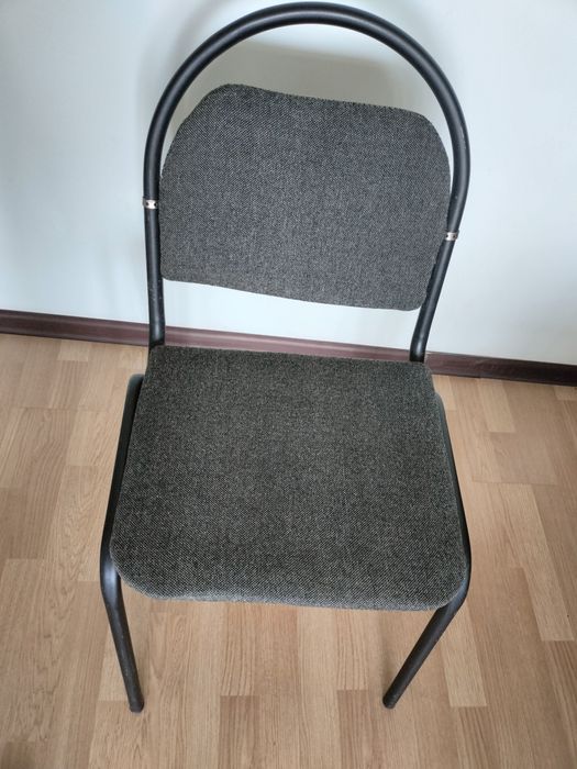 Стул офисный легкий