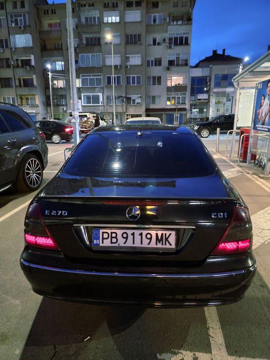 Mercedes E270 Avantgarde черен