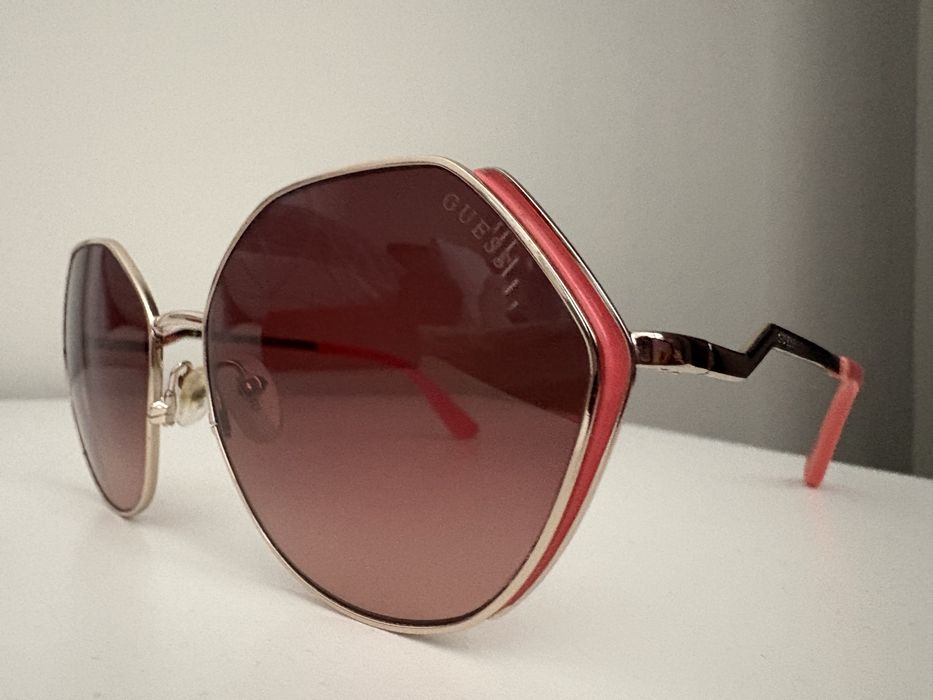Ochelari de soare GUESS