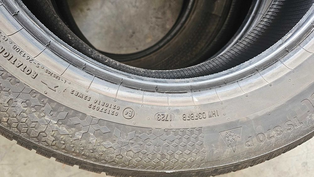Continental 215/65 R17 99T  iarnă