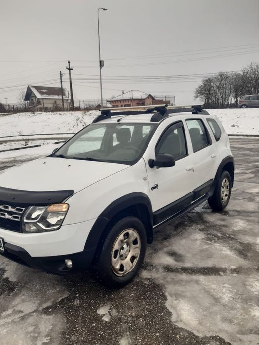 Vand Dacia Duster 2014 pret 4400 Euro negociabil