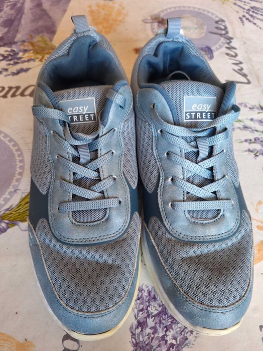 Дамски спортни маратонки EASY STREET - 39 НОМЕР