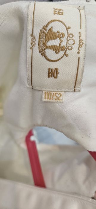 Платье белое, нарядное