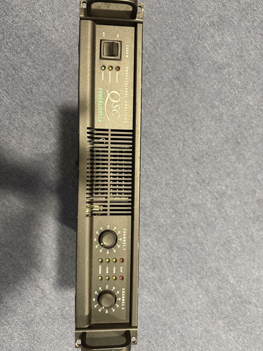 Amplificator qsc 1400w