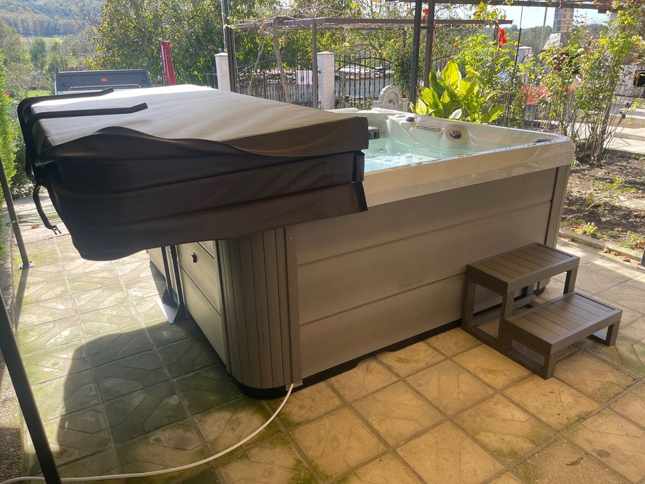 Повдигач за покривало на джакузи, хидравличен с гаранция