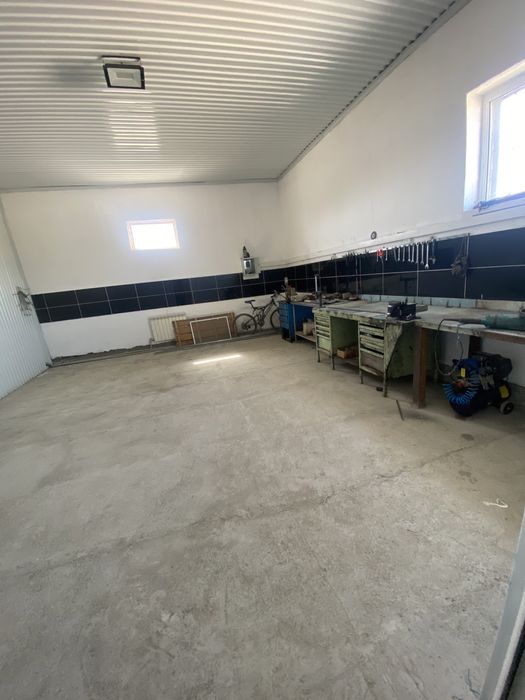 Сдаеться в аренду ангар.