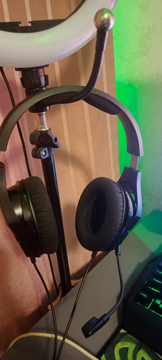 Продам компьютер (стол в подарок)