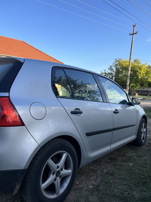 VOLKSWAGEN Golf 2005 — imagine 3