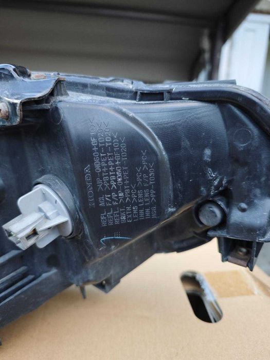 Set faruri cu xenon Honda Accord VIII