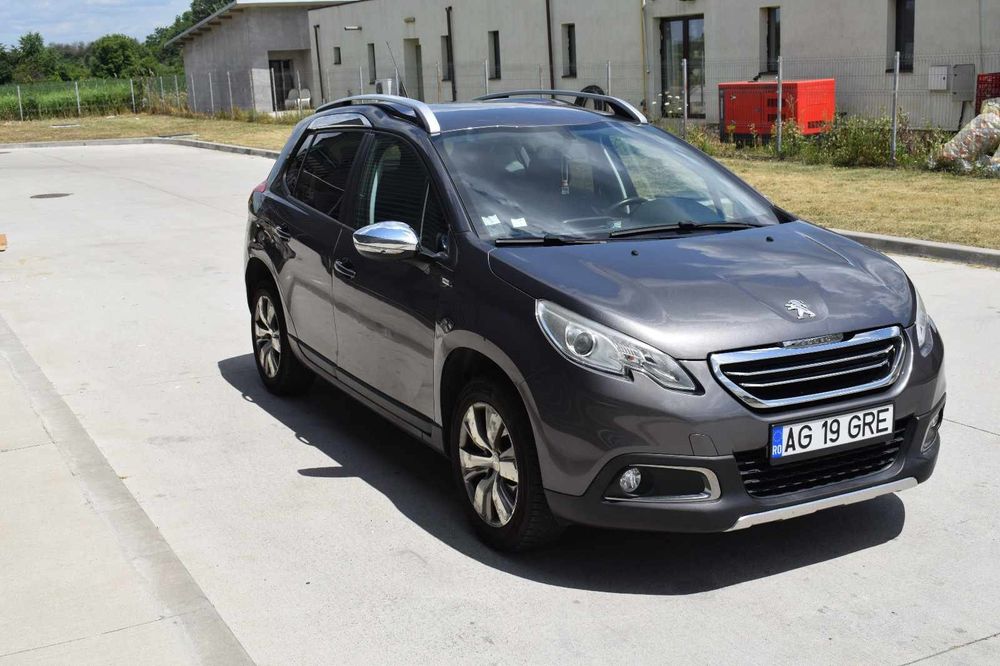 Vând Peugeot 2008