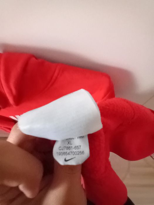 Червено худи Nike