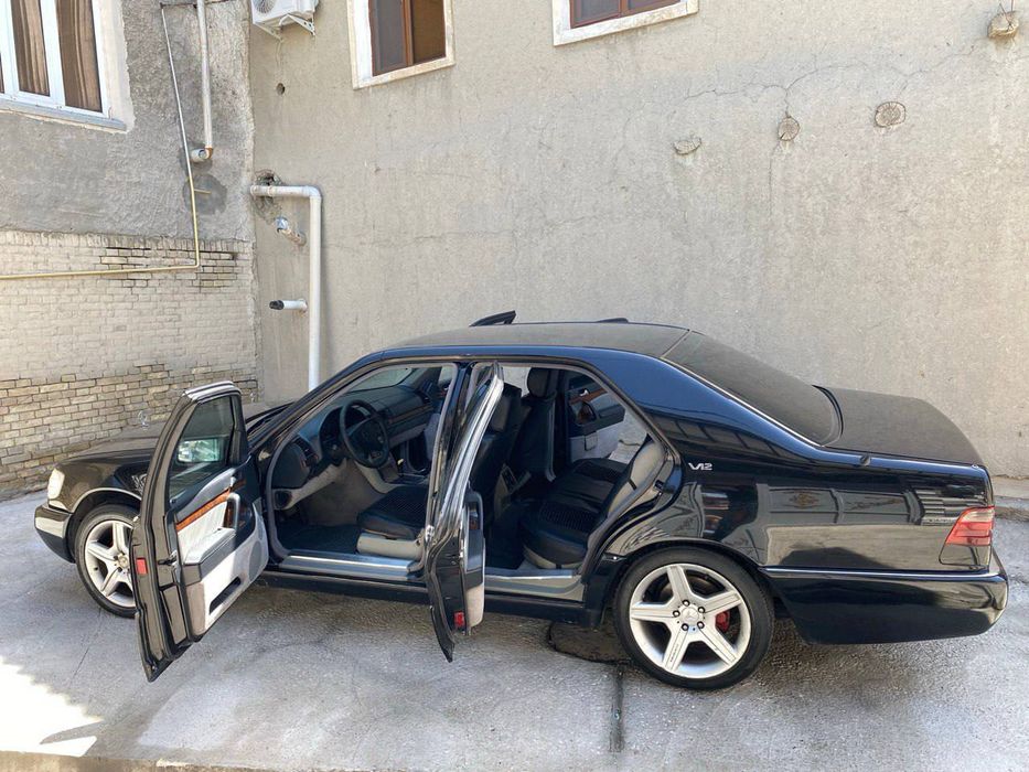 S600 Мерседес Бенс иномарка