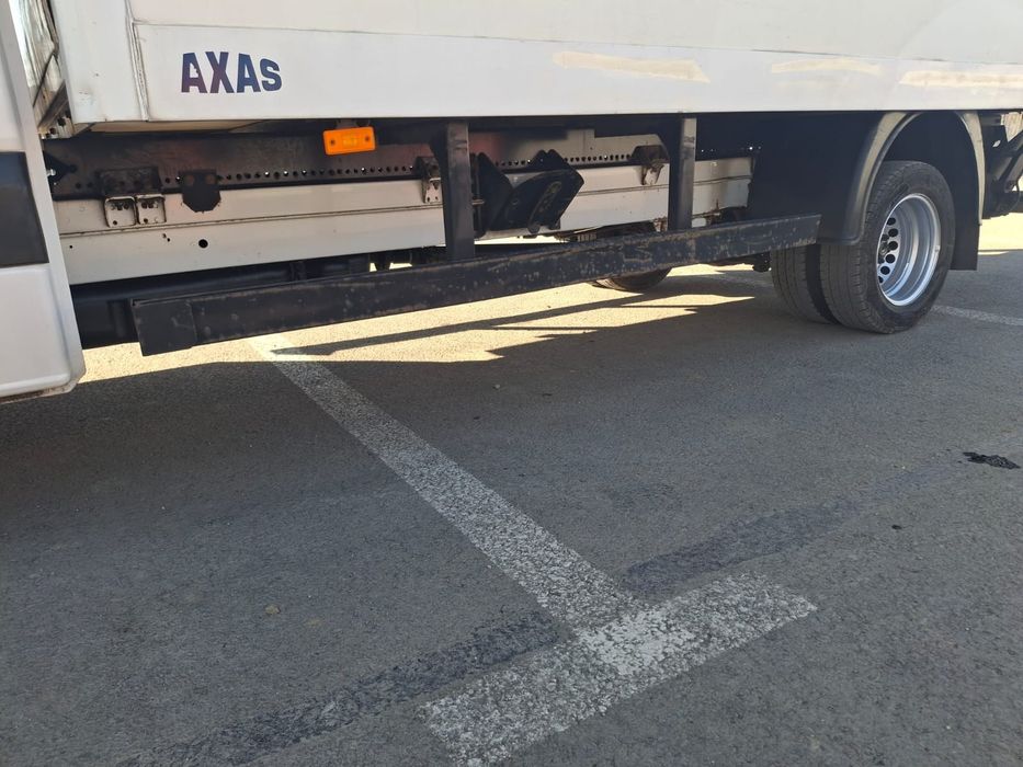 Mercedes sprinter cu lift