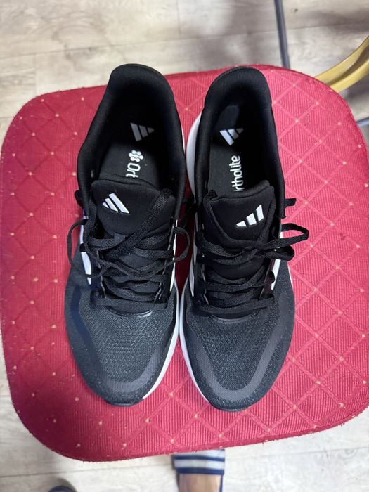 Оригинальные кроссовки Adidas