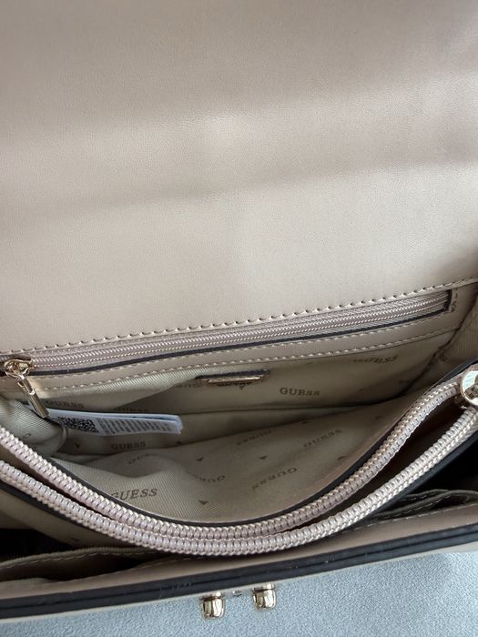 Guess i Valentino чанти