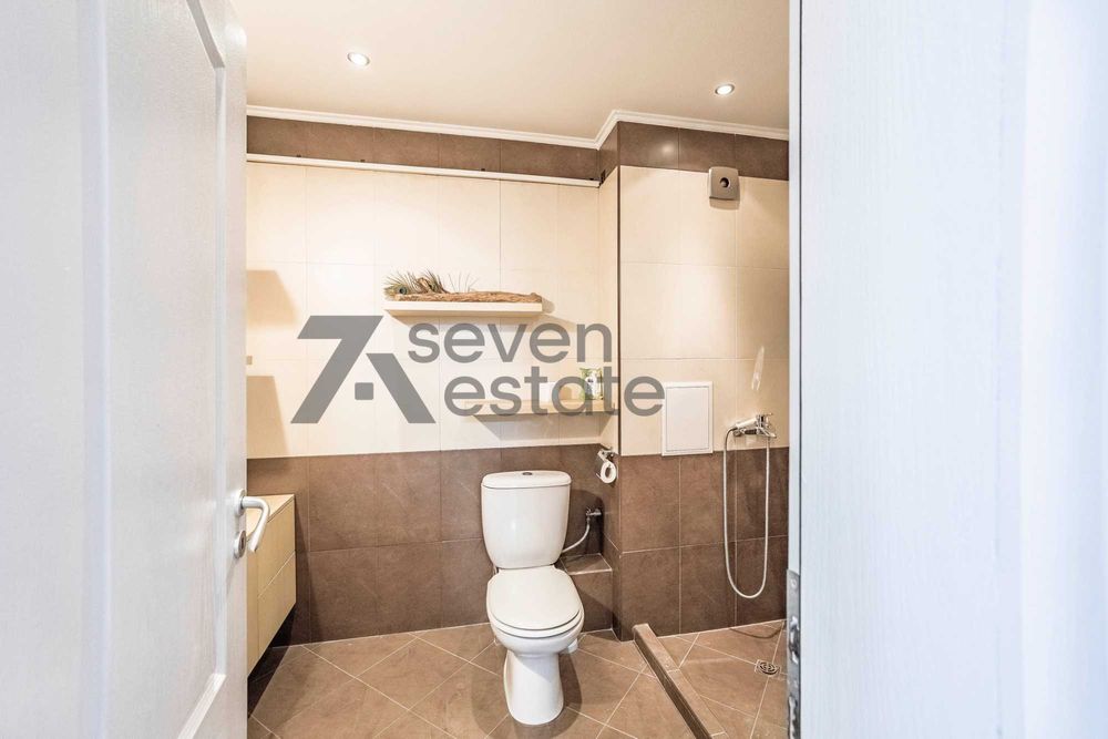 Продава се 3- стаен апартамент в ж. кв. Дървеница