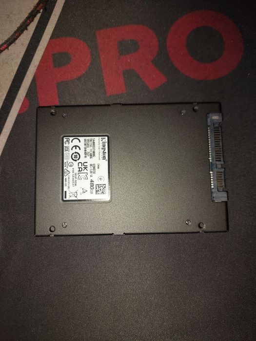 Продам SSD Kingston