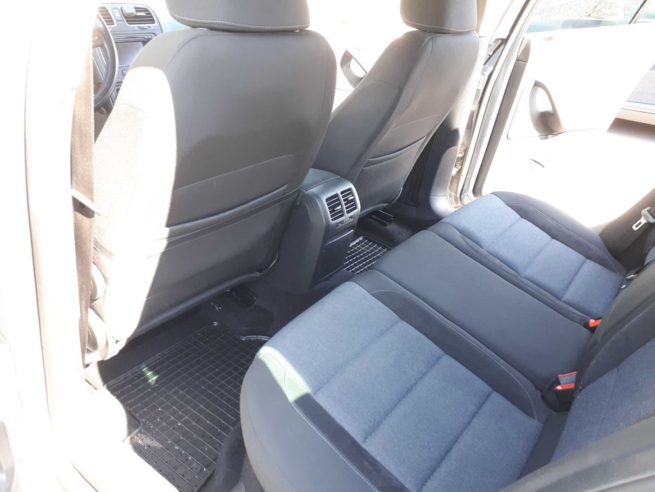 Vând VW Golf 6 Style 1.6 TDI 105 CP, an 2012