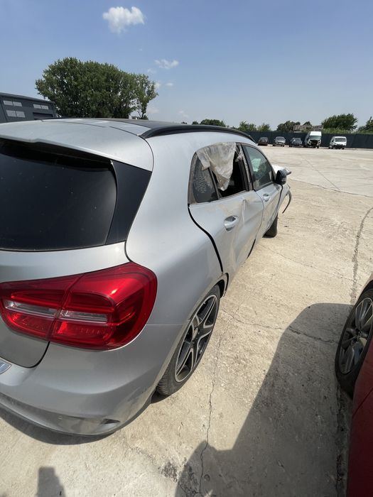Dezmembrez Mercedes GLA 250 AMG 2015 Argintiu