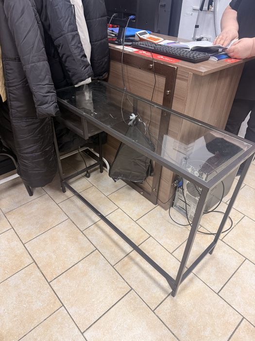 Стол для дома черныц