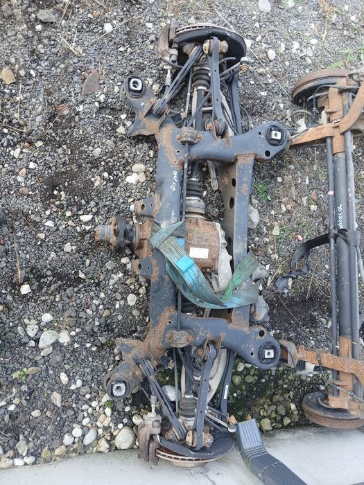 Punte spate completa bmw seria 1 2007