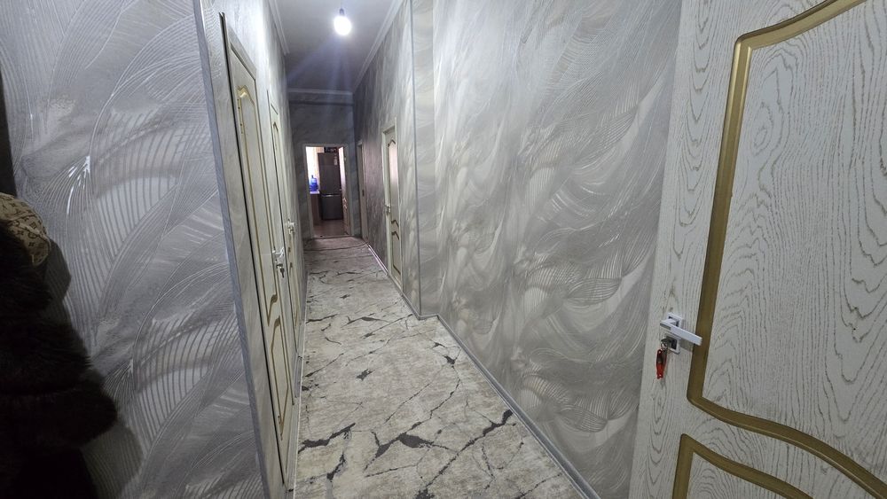 Янги бозор тарафда 3 хона 1 каватда  янги уй сотилади