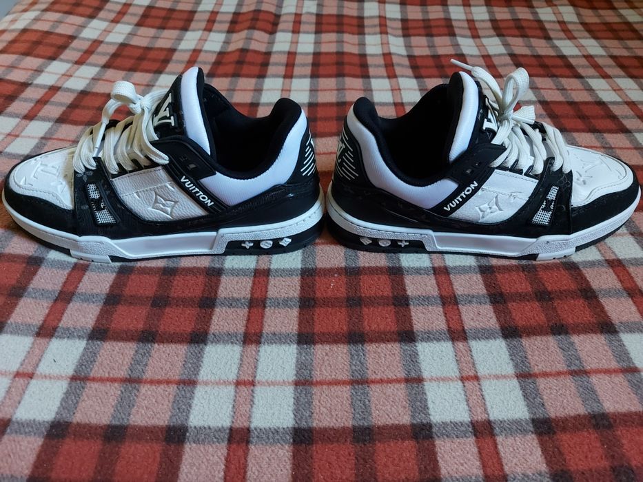 Adidași Louis Vuitton