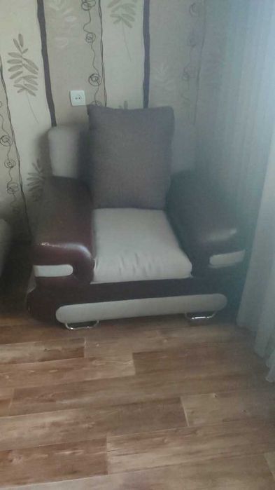 Отдам даром раскладной диван + кресло