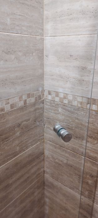 Стъклена врата..