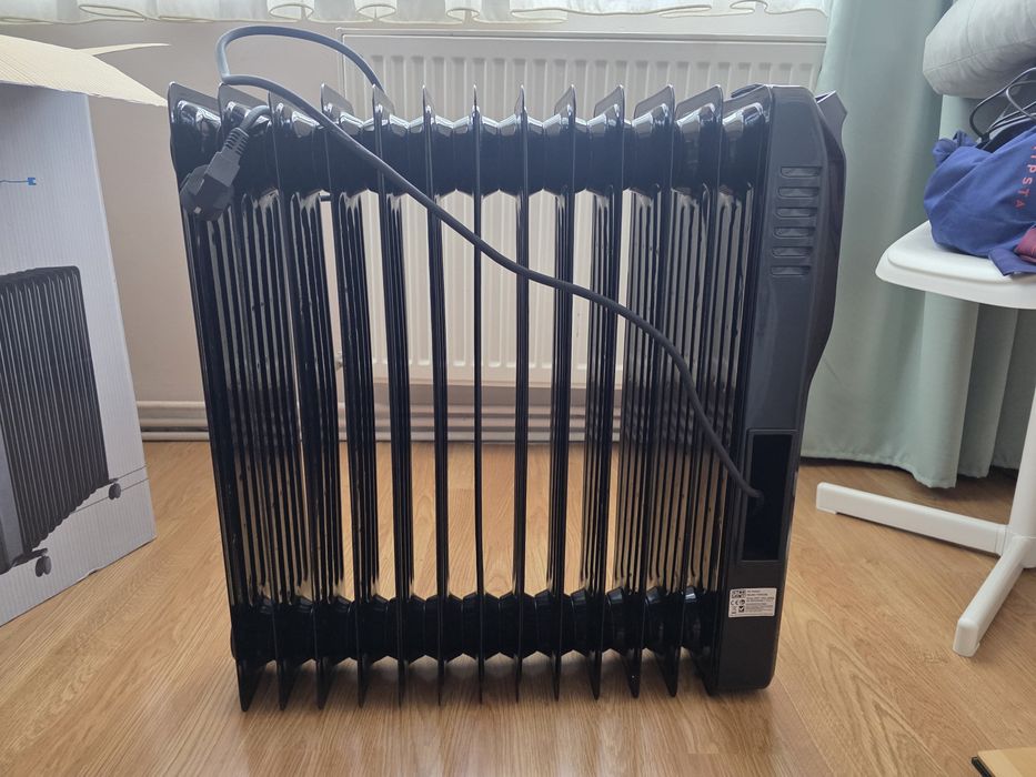 Calorifer Star Light Negru 2500 W