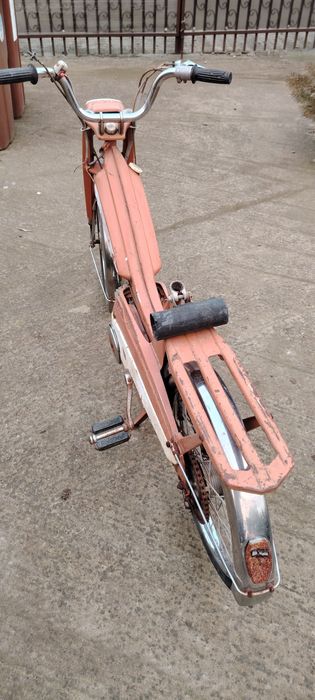 Moped Motobecane