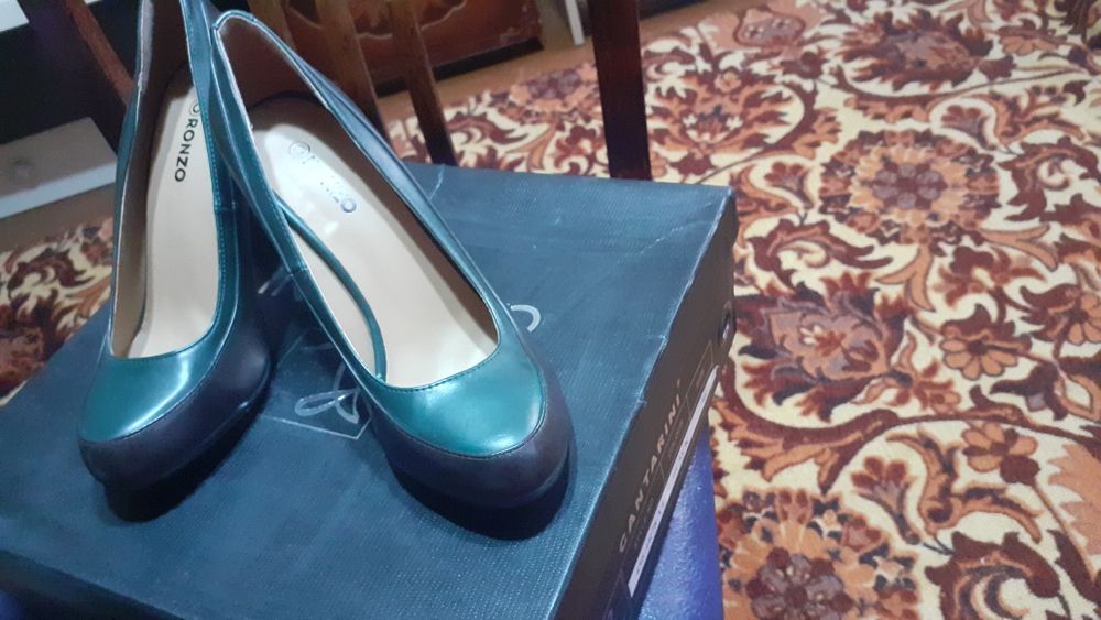 Новая женская обувь