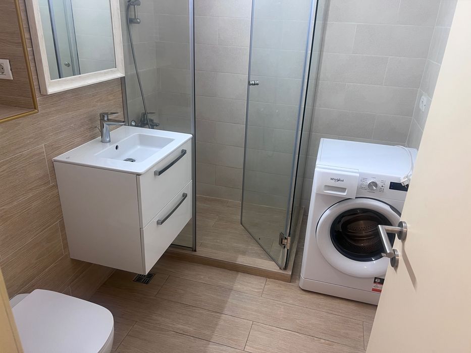 Închiriez apartament 2 camere