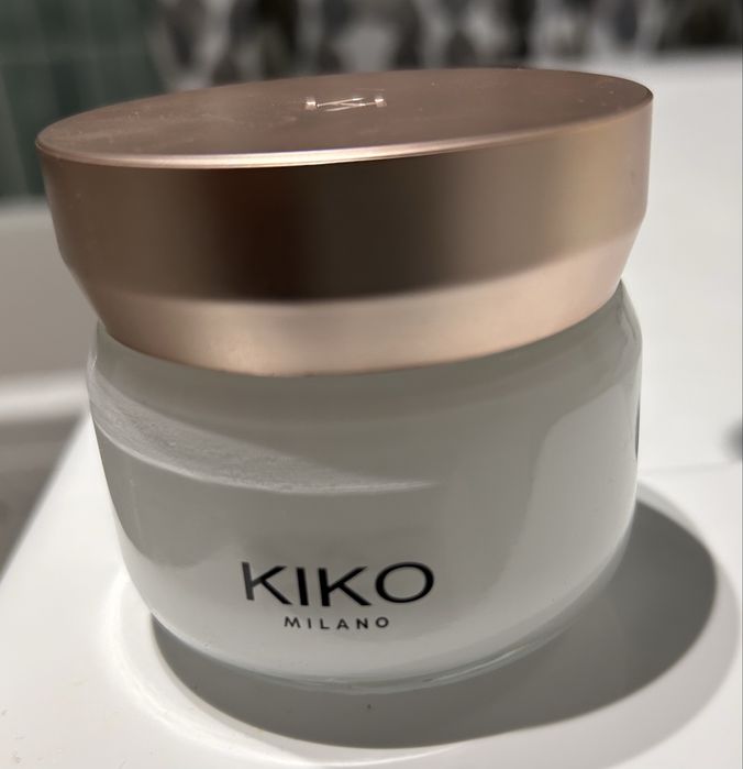 Crema de fata Kiko Bright Lift Matte