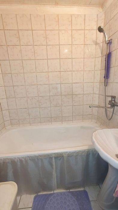 Продам 1ком квартиру 39 м2 4 мкр!