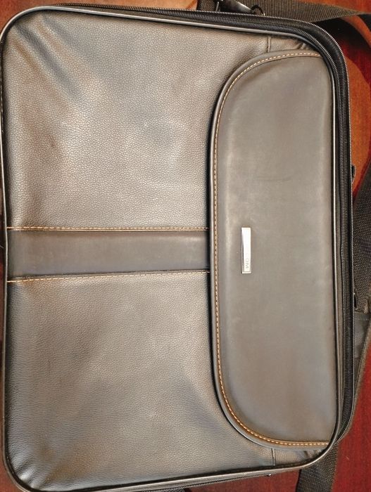 Geanta laptop piele ecologica noua